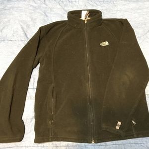 XL but fits like L North Face jacket
